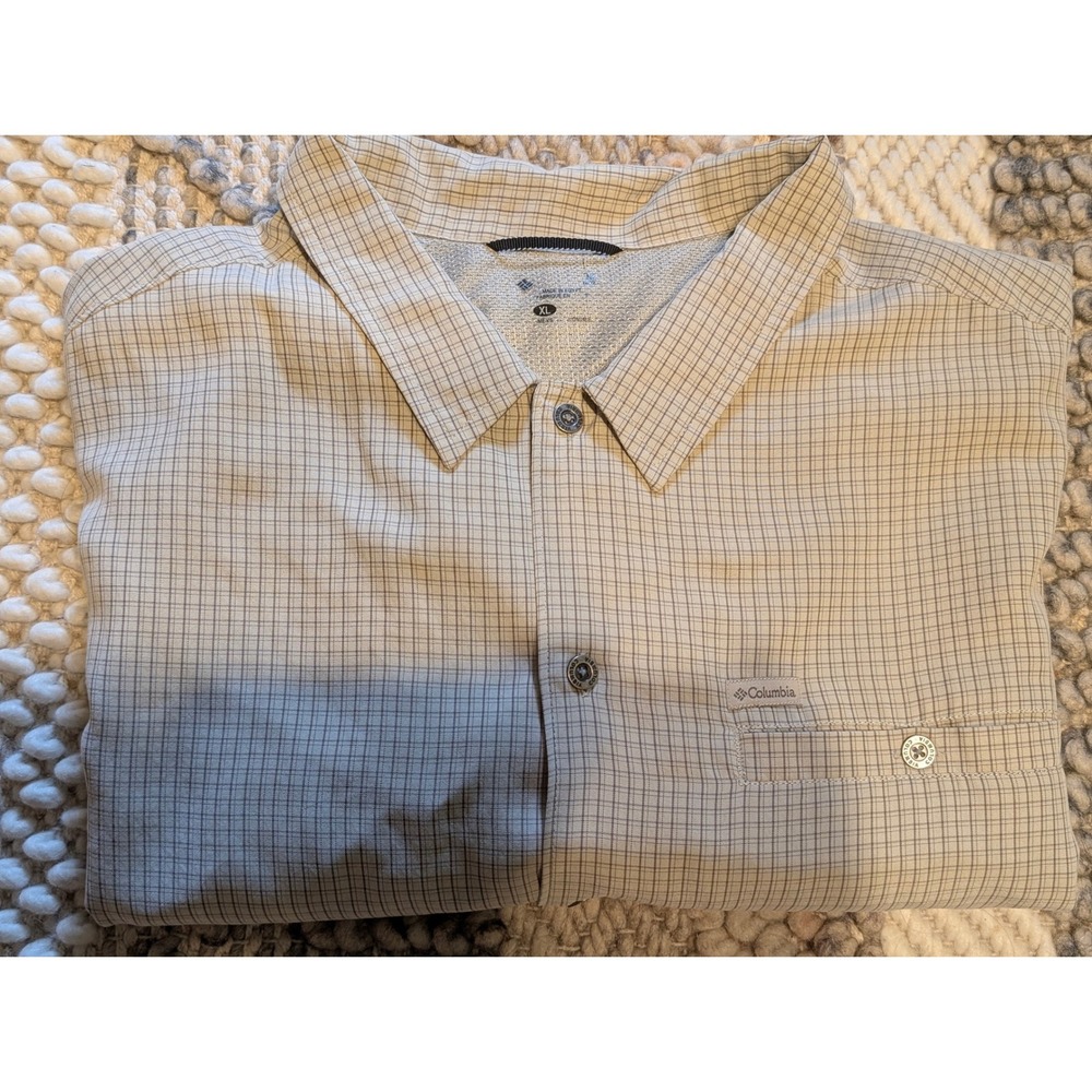 Columbia Omni-Shield Mens XL Short Sleeve Button Up Shirt Tan Grid